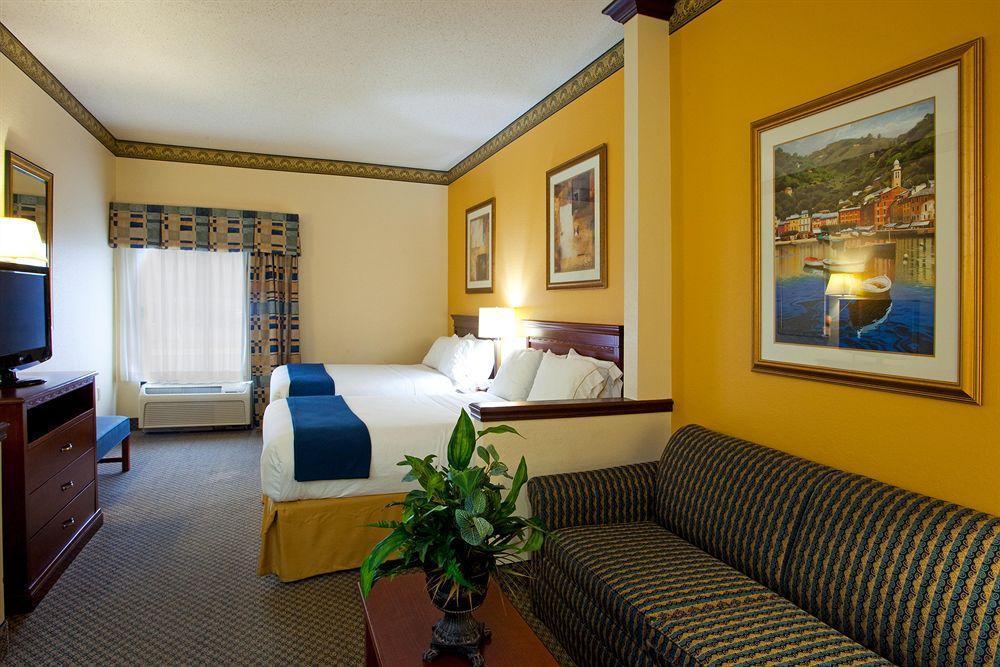 Holiday Inn Express Hotel & Suites Jacksonville-South, An Ihg Hotel Room photo